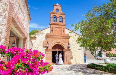 didea-show-wedding-in-chapel-dominican-republic